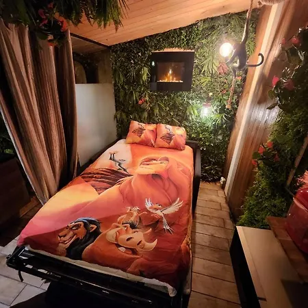 Indiana Jones A 10 Minutes Du Parc Disneyland Conde-Sainte-Libiaire Exterior foto